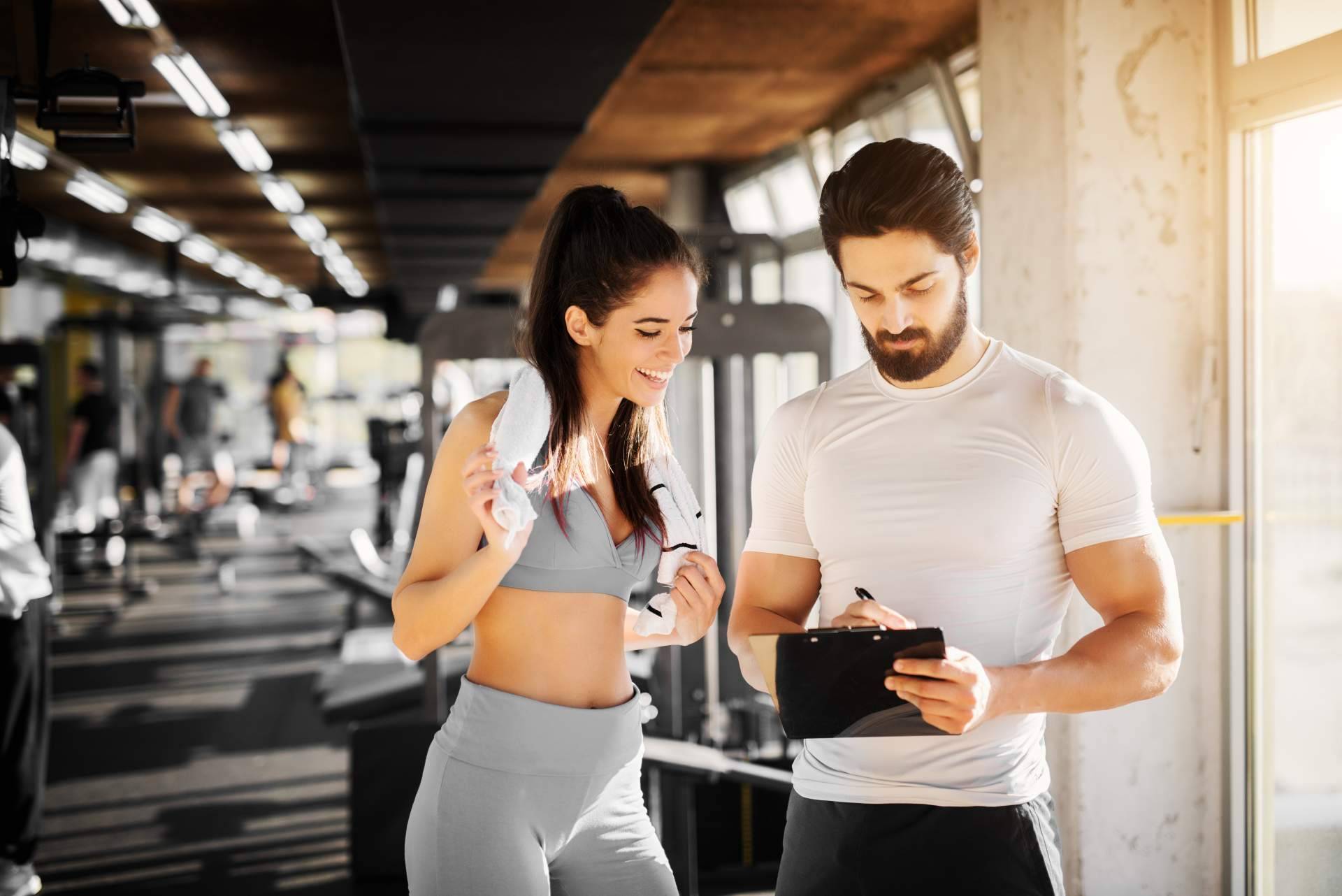La facilidad para encontrar un centro cerca con DeGimnasios y los beneficios del entrenamiento físico
