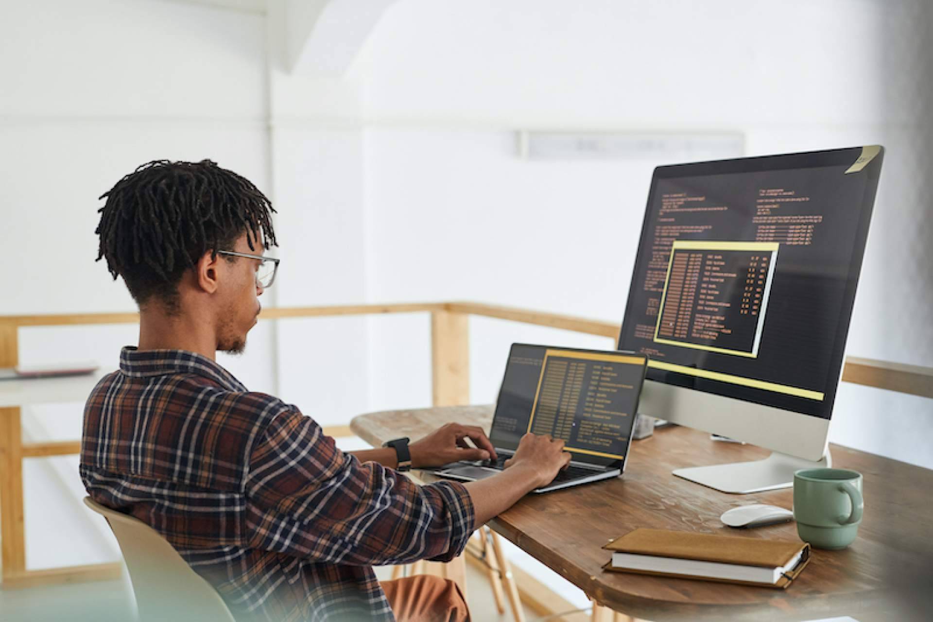 Dejar una web en manos de expertos, con Dooby