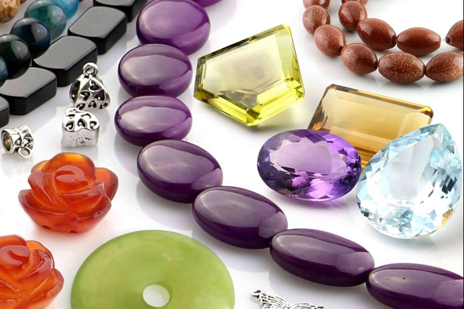 Cómo diferenciar piedras sintéticas de piedras semipreciosas auténticas