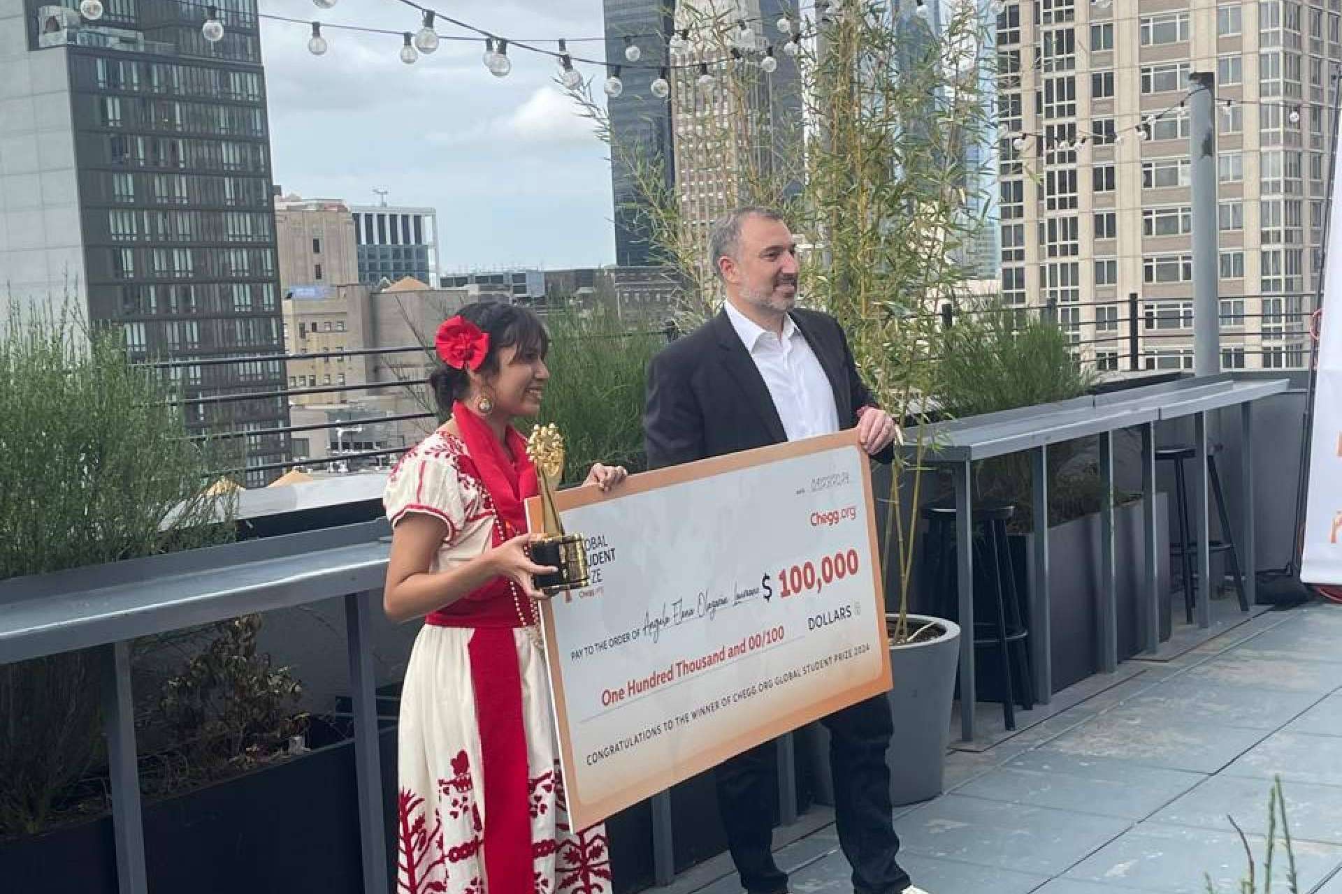 Triunfo histórico; Ángela Olazarán, primera latina en ganar el Global Student Prize 2024