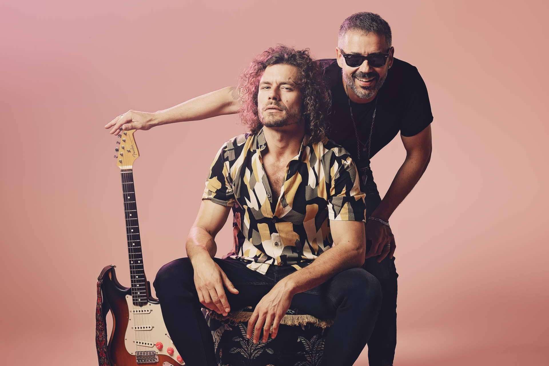 Pink Flamingos & The Cherry Lovers presenta Be The Change