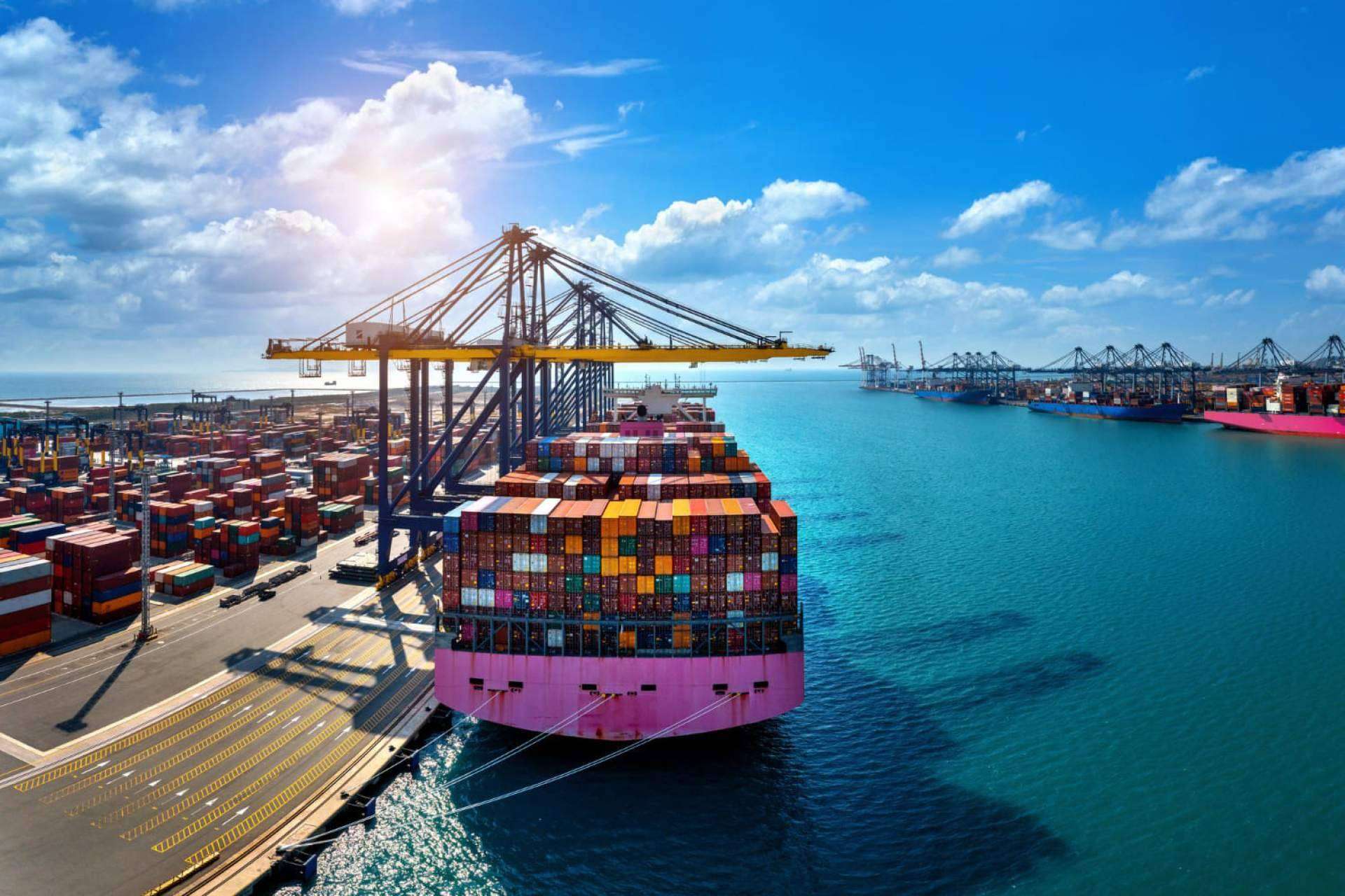 Grupajes Alicante lidera el comercio exterior con soluciones logísticas eficientes y personalizadas