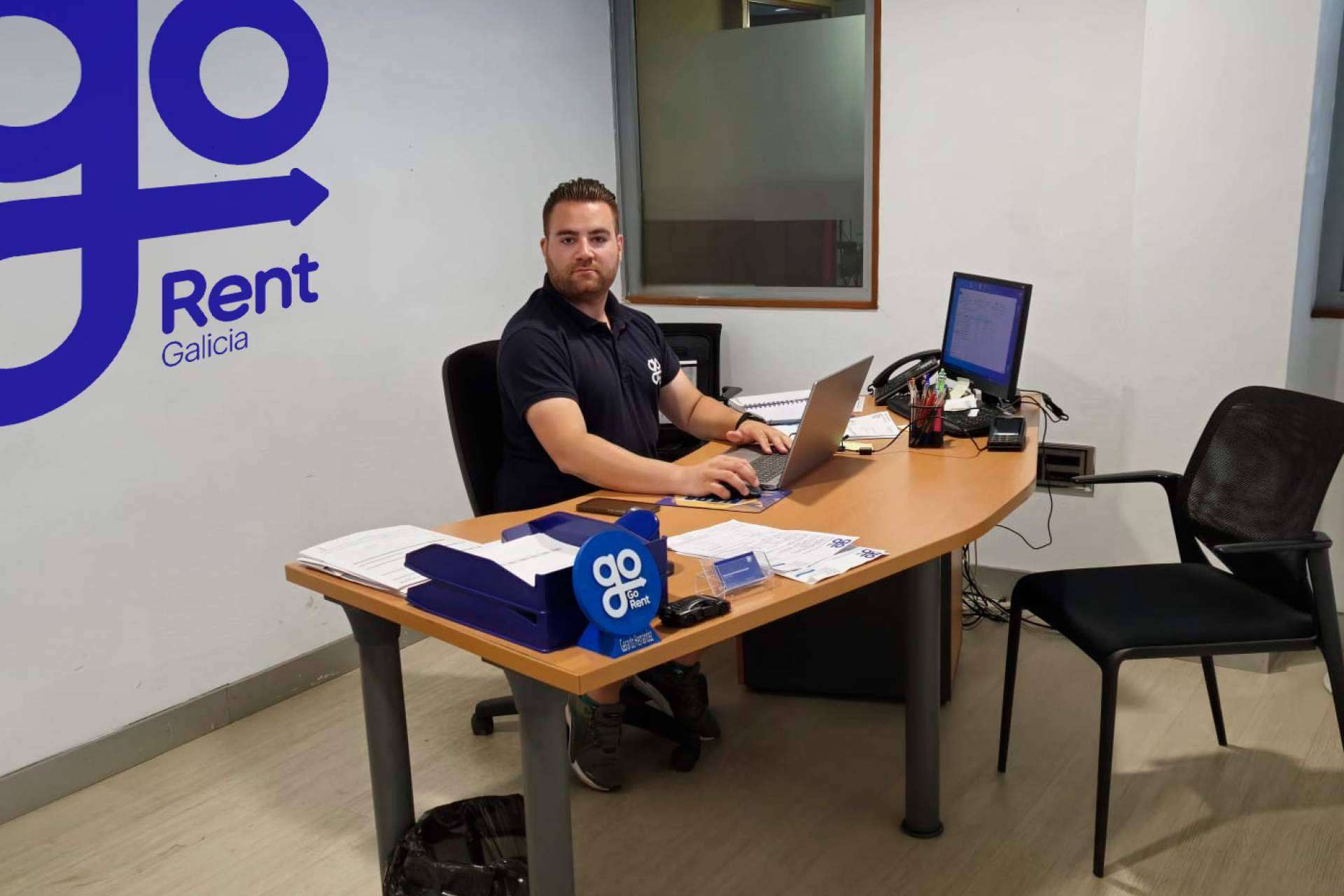 Conocer Galicia con la libertad de un coche; Entrevista a Gerardo Hernández, director de Go Rent Galicia