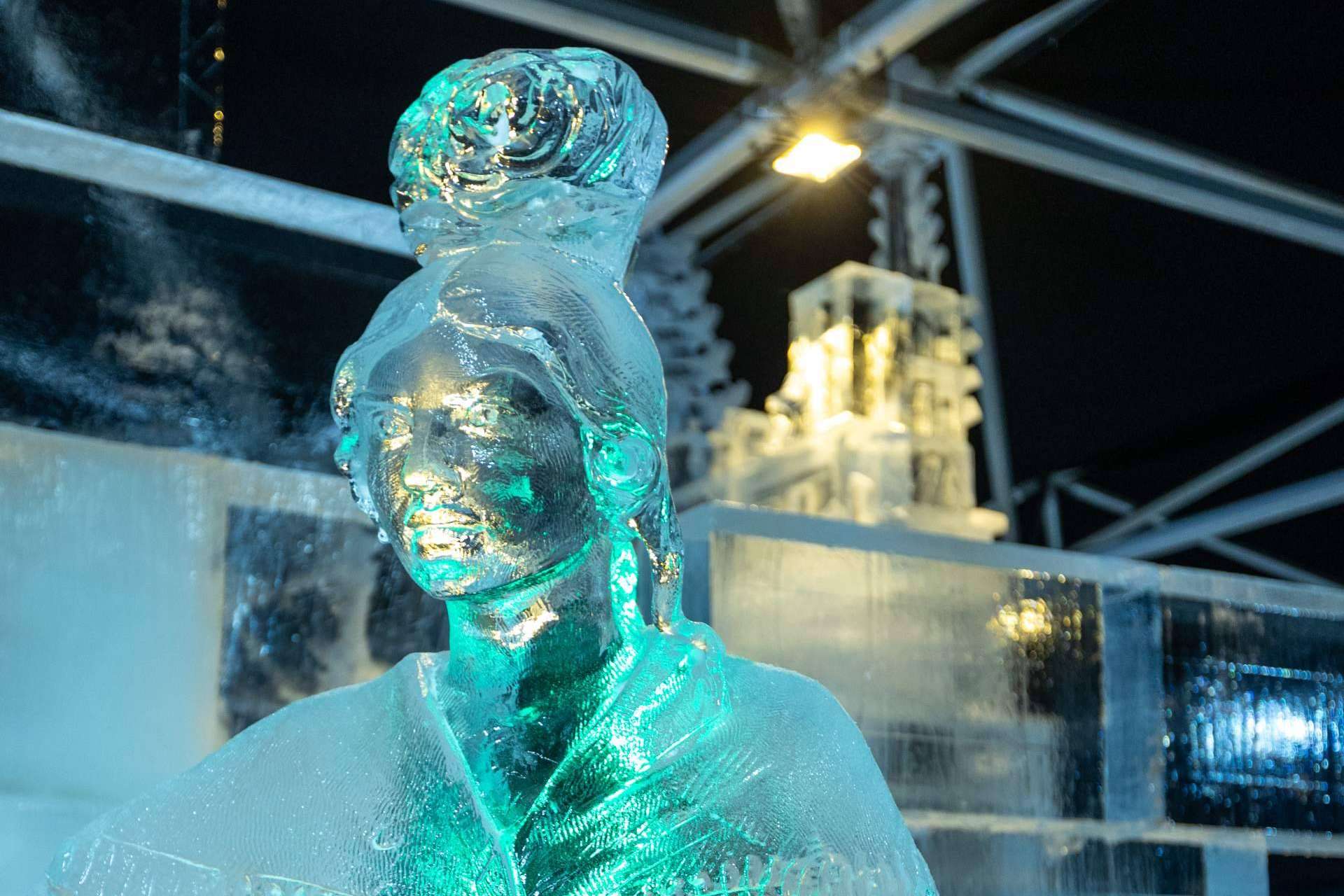 Helarte inaugura su exposición de esculturas de hielo el 16 de noviembre