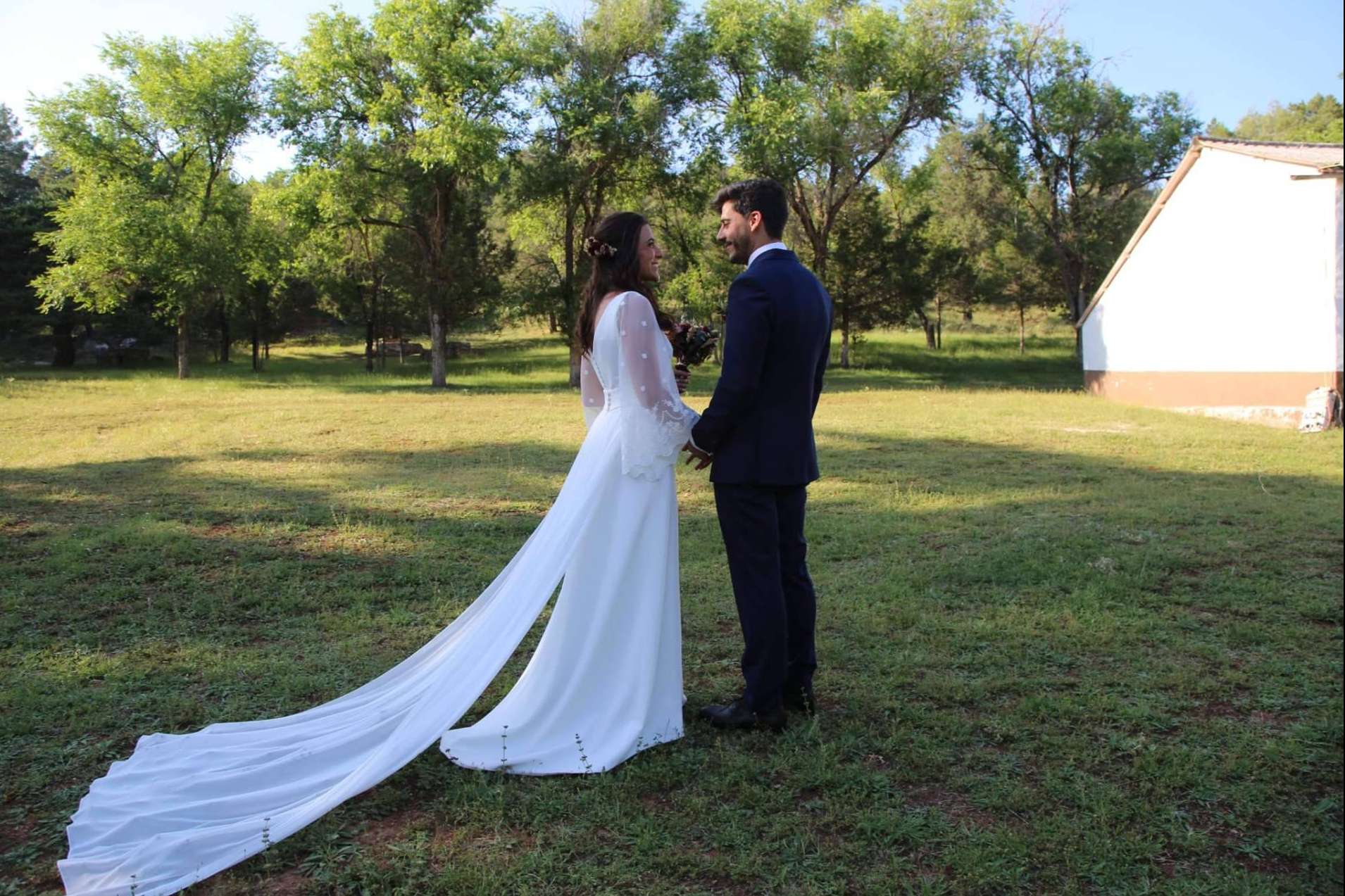 De la ceremonia al baile; Los vestidos de novia transformables con la diseñadora belga Valérie Moreau