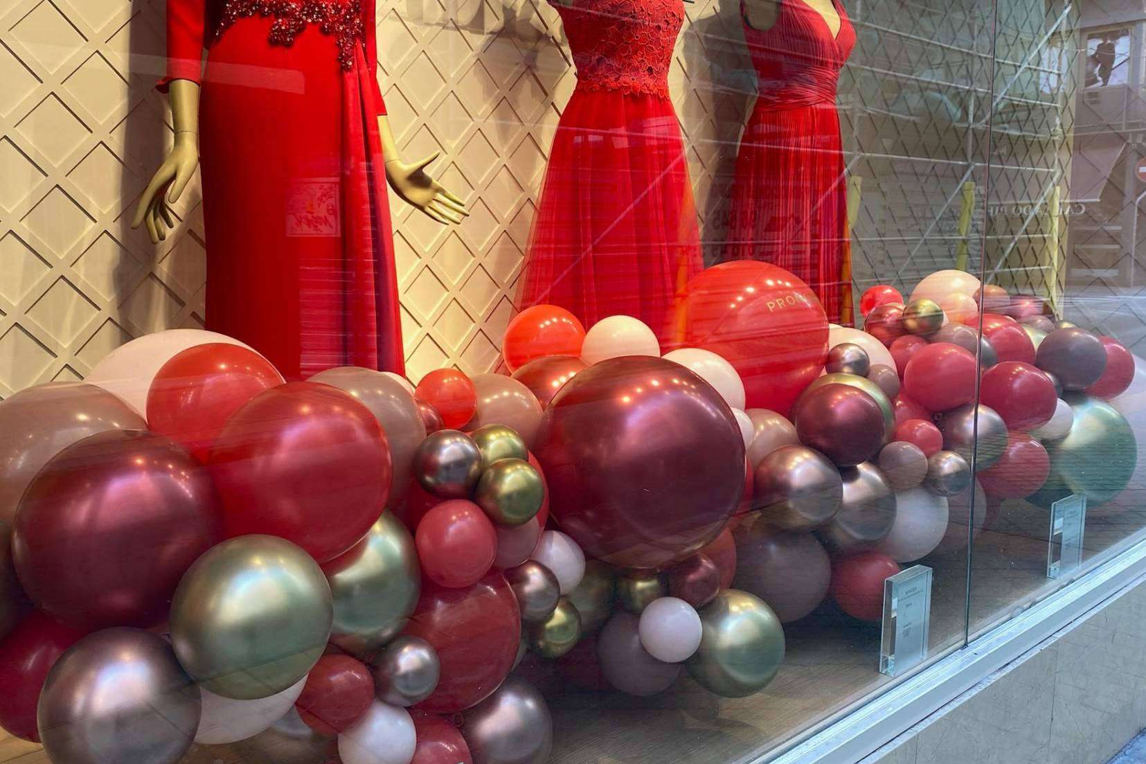 Decoración con globos para eventos corporativos, festivales y establecimientos