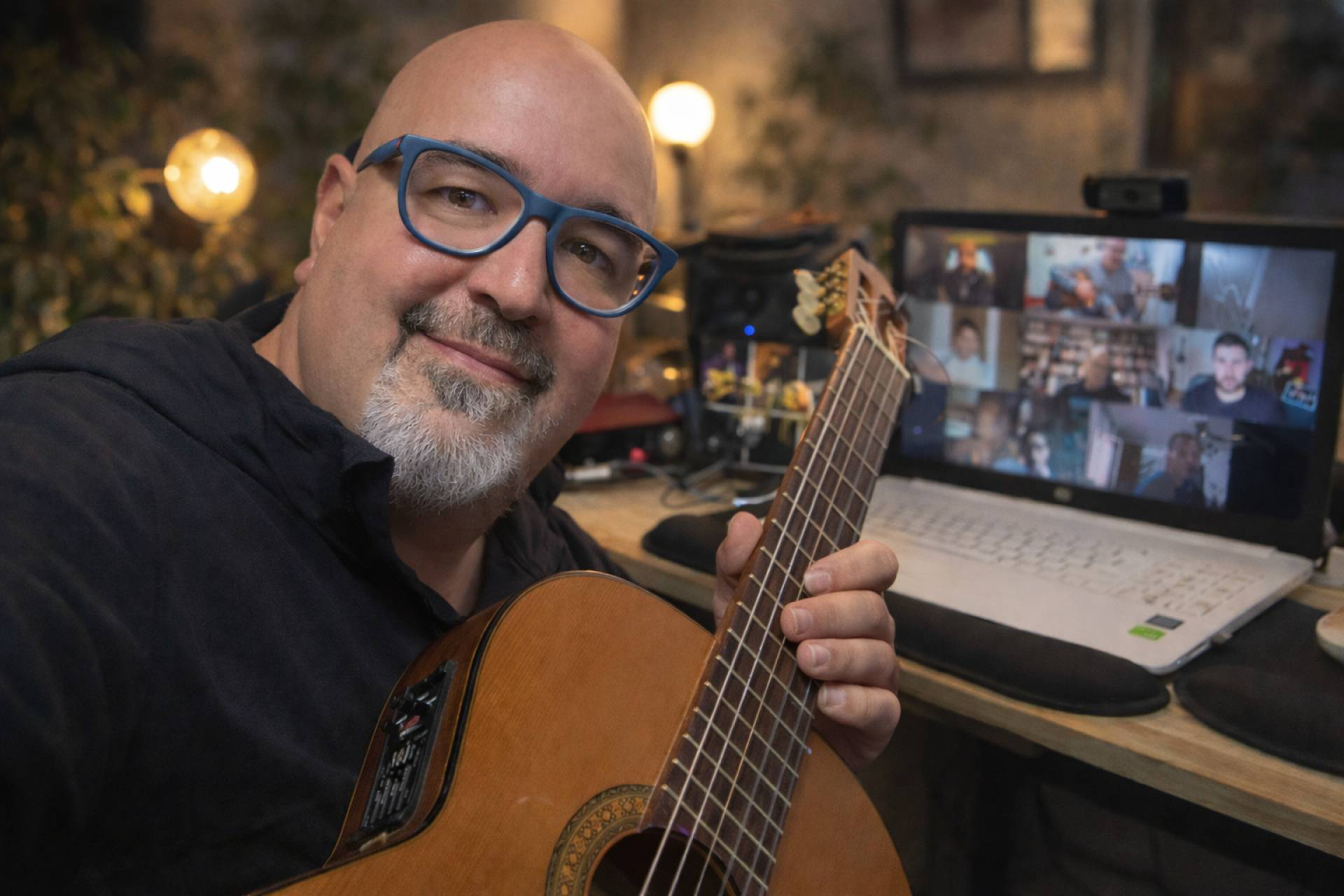 Cinco años de Aprendeguitarra.es; entrevista a su creador sobre enseñar flamenco online