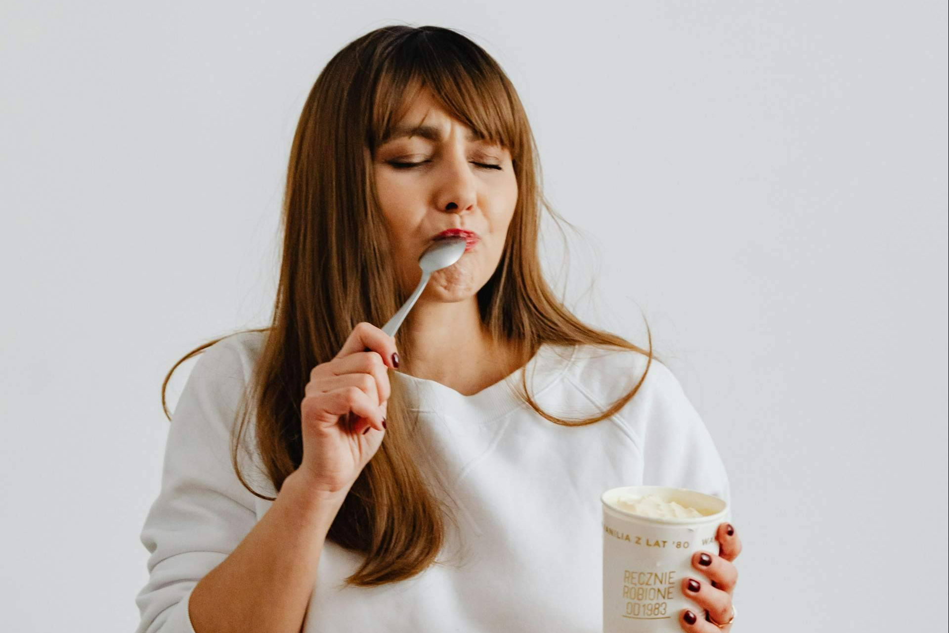 Por qué en primavera aumenta la ansiedad por comer (No es falta de control)